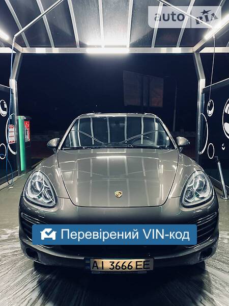 Porsche Cayenne S 2011