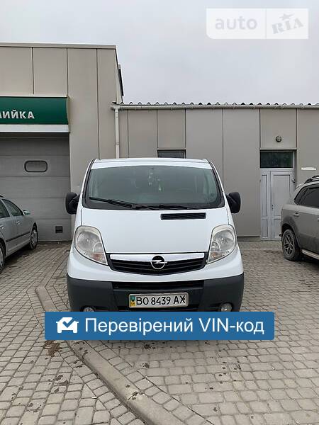 Opel Vivaro пасс. 2007