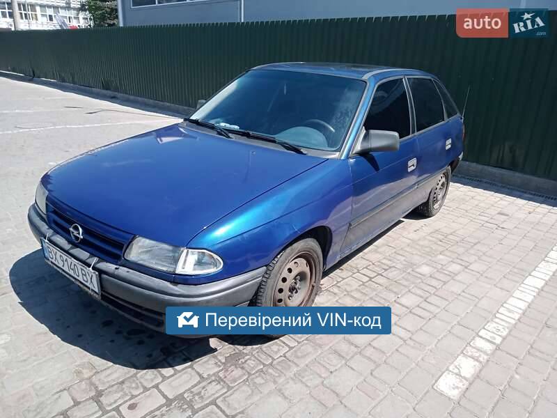 opel_astra__504353146f.jpg